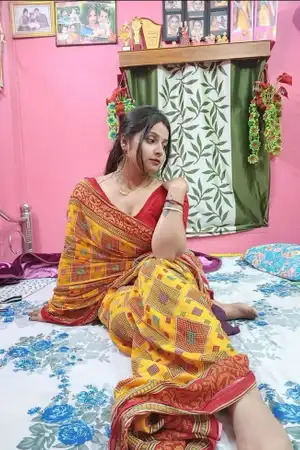 A well educated and charming independent escort girl in Cannaught place